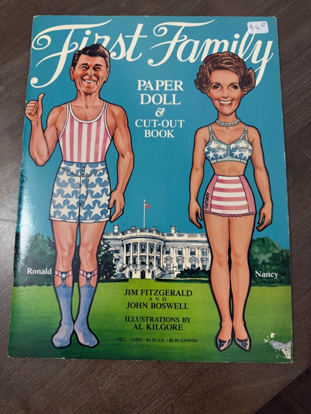 Vintage 1981 "First Family Paper Doll & Cut-Out Book" Nancy and Ronald Reagan